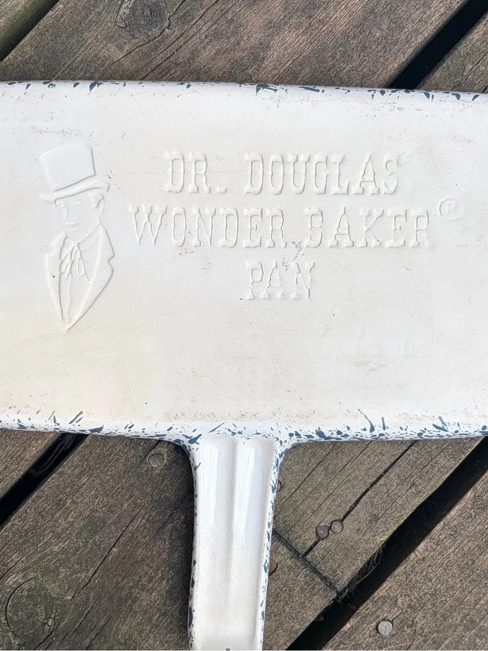 VINTAGE Pan DR. DOUGLAS WONDER BAKER Ceramic Blue White